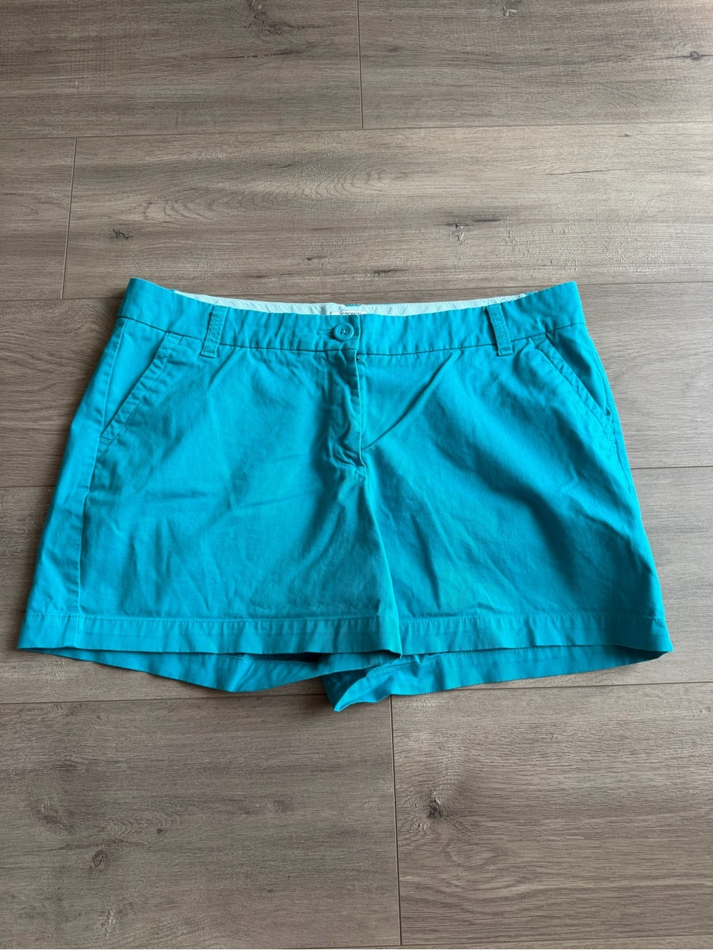 Crown & Ivy Caroline Chino shorts - size 12